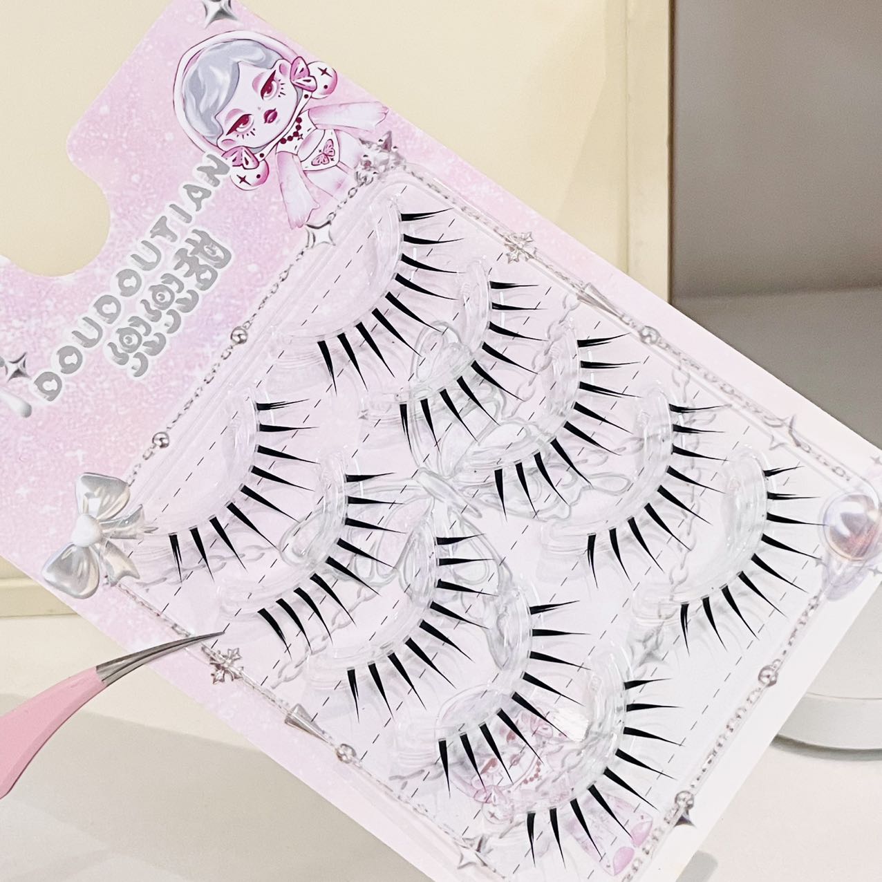 Doudoutian Wet-Look Spiky Full – Anime Cosplay Lashes Bewertung und Preis